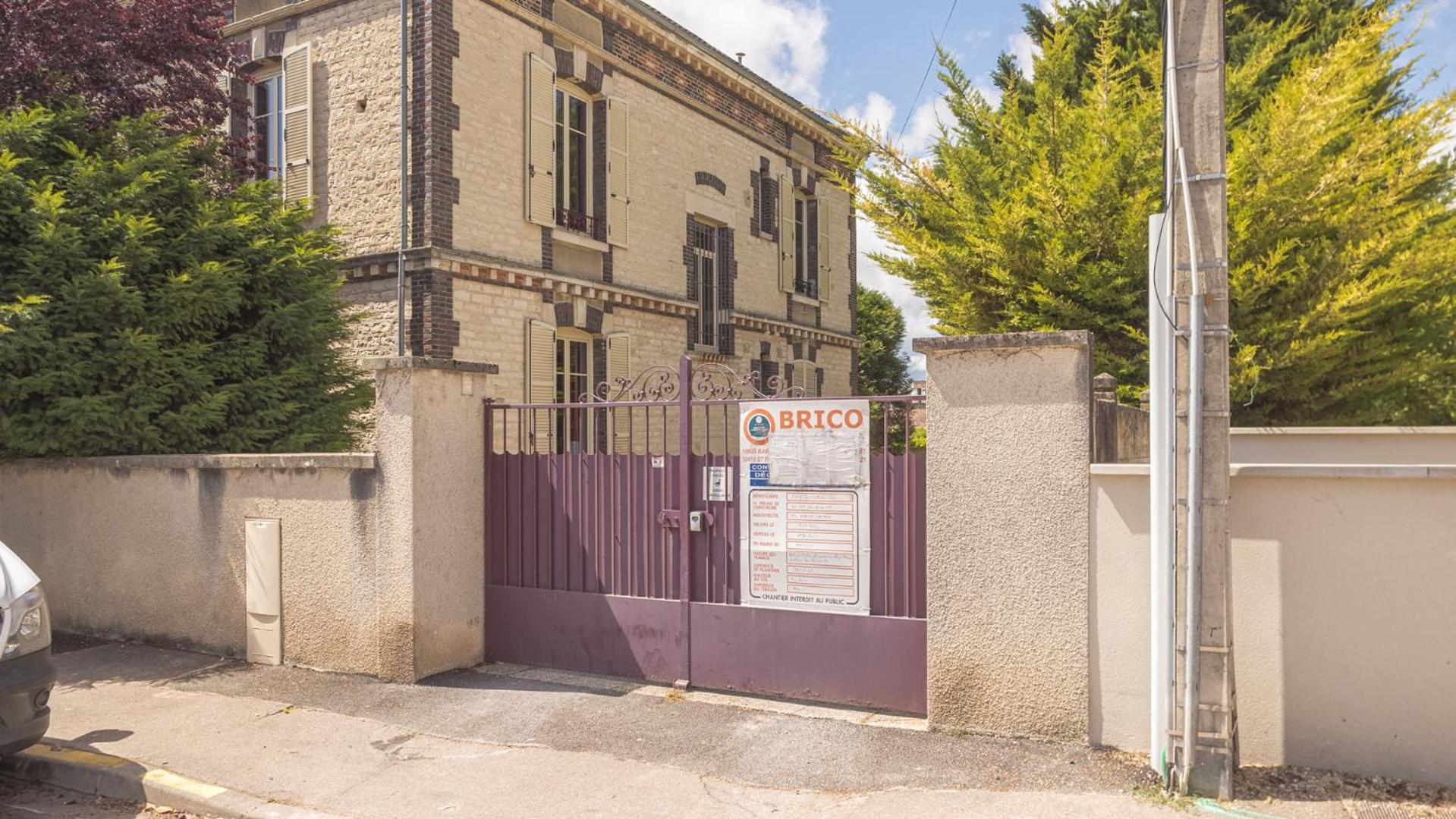 Bonappart 1 - Charme Napoleonien & Confort Troyes Exterior foto